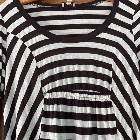 Cute with leggings Gathered empire neckline flatters $128 Ella Moss S - Picture 3 of 8